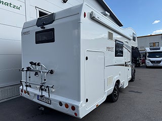 Husbil-alkov Roller Team Noble ART A9000 Elegance 6 bältade platser! 3500kg!Endast b-kort 20 av 20