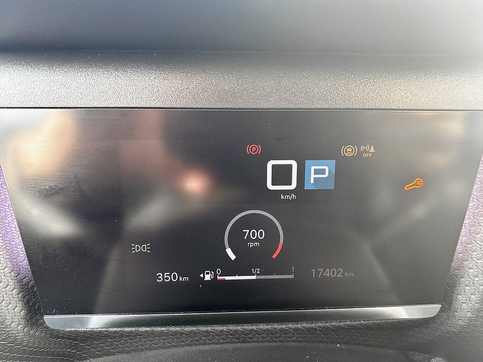 Bild på Citroën C4 X Shine Exclusive 1.2 PT 130hk Aut - PANO, ELSTOL