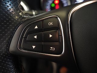 SUV Mercedes-Benz GLA 18 av 21