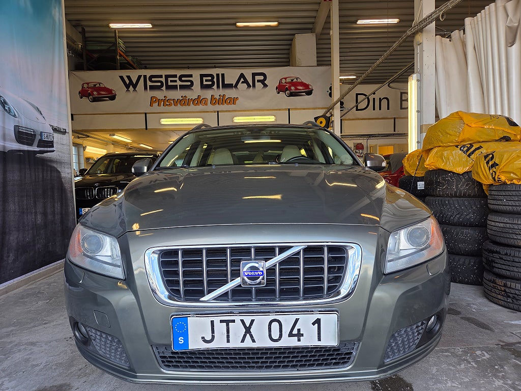 Volvo V70 2.0F Momentum 2 Ägare Nybes. UA Euro 4