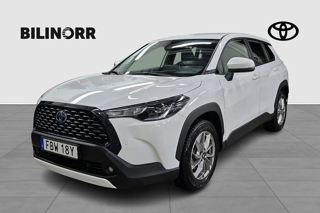 Toyota Corolla Cross 2,0 HYBRID AWD-I ACTIVE PLUS | MV | VHJUL