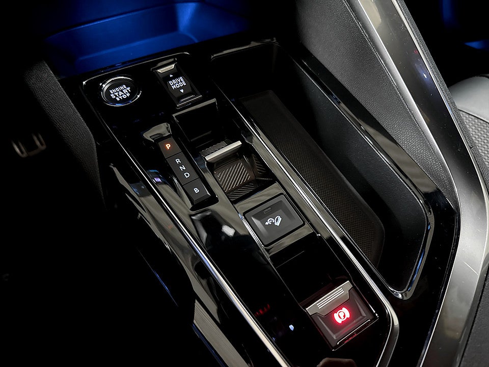 Bild på Peugeot 3008 GT HYBRID4 300hk Aut AWD - B-KAMERA
