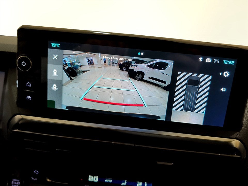 Bild på Citroën Jumpy SpaceTourer Max BlueHDi 180hk Aut - OMGÅENDE LEVERANS!