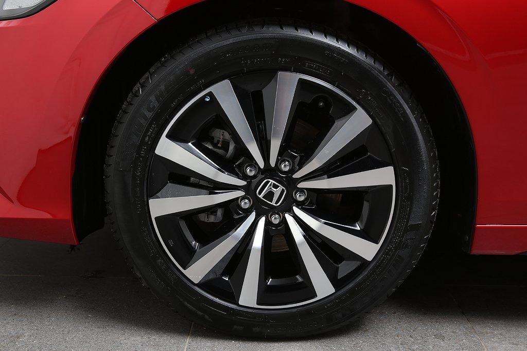 Honda Civic FullHybrid Elegance 184Hk | Privatleasing 2024