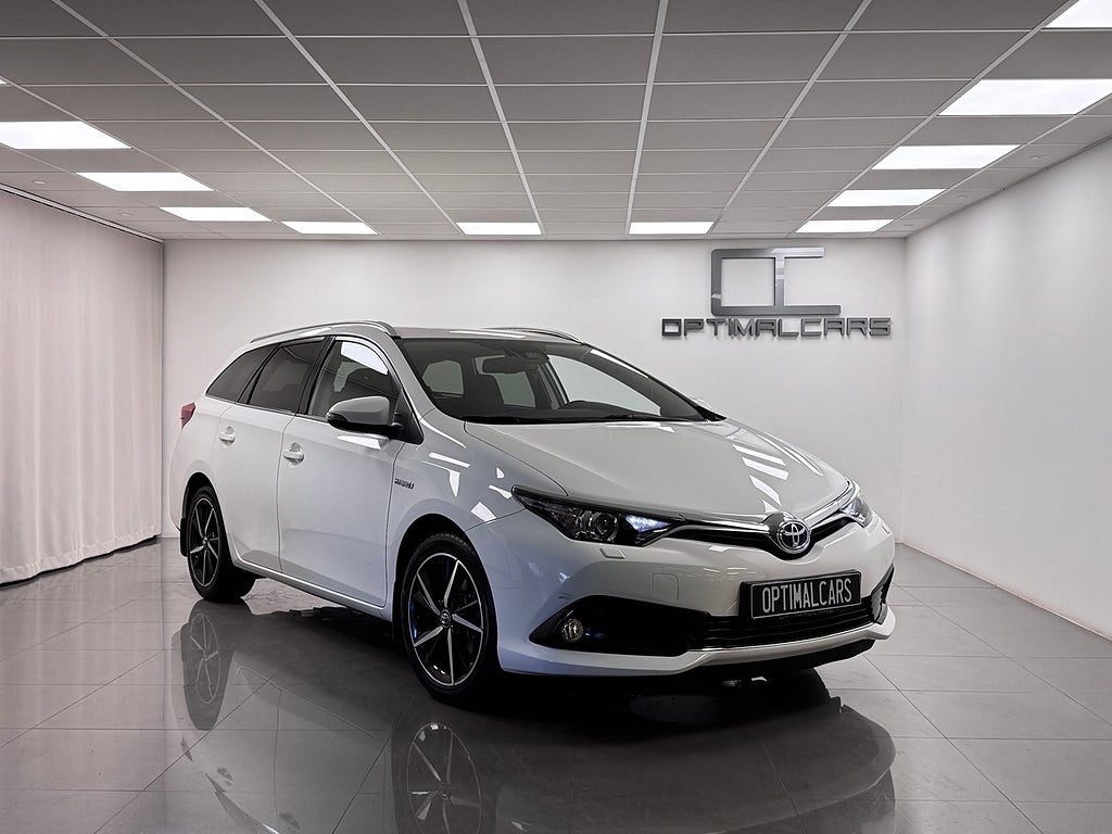 Toyota Auris Touring Sports Hybrid e-CVT Aut Intense Edition Lågmil