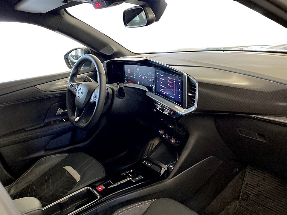 Bild på Opel Mokka Ultimate 1.2 PT 130hk Aut B-KAMERA CARPLAY