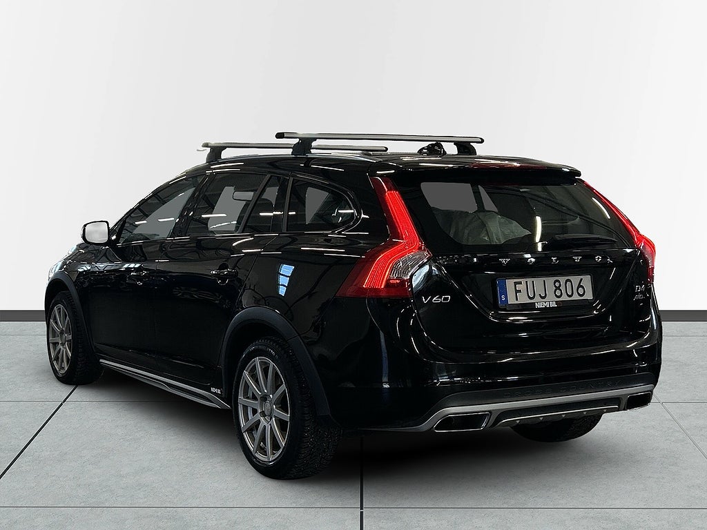 Volvo V60 Cross Country D4 AWD Geartronic Momentum S&Vhjul/Takräcke/Kamrem bytt