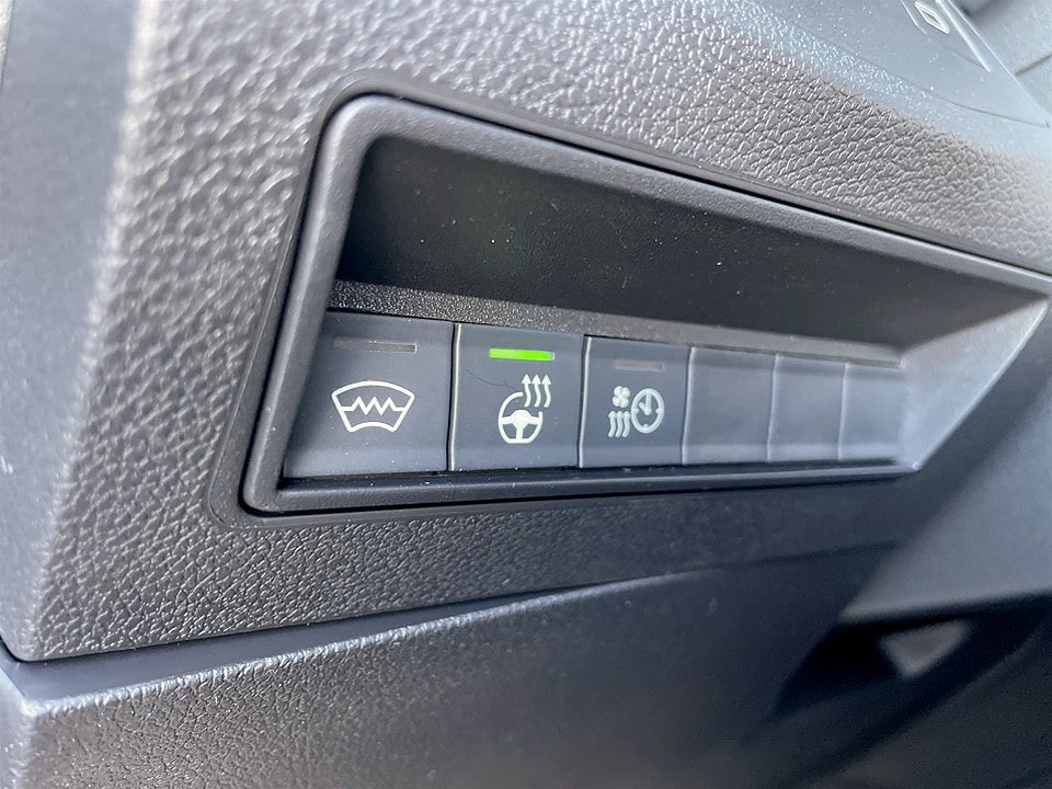 Bild på Citroën Berlingo Crew Cab 130hk Aut - EDITION! SERVICE & V-HJUL INGÅR!