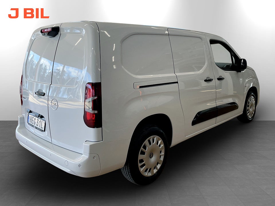 Bild på Opel Combo ELITE 130hk AT8 L2 - EDITION! Värmare & Dragkrok