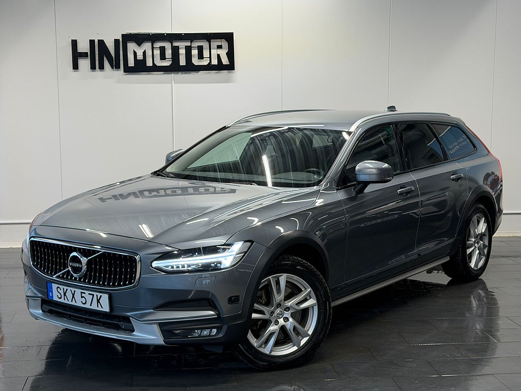 Volvo V90 Cross Country D4 AWD Geartronic Momentum |NAVI|CarPlay|Värmare|DRAG|