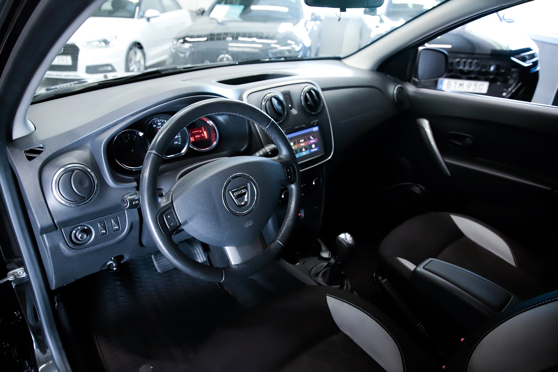 Dacia Sandero Stepway 2016, bild 6/36
