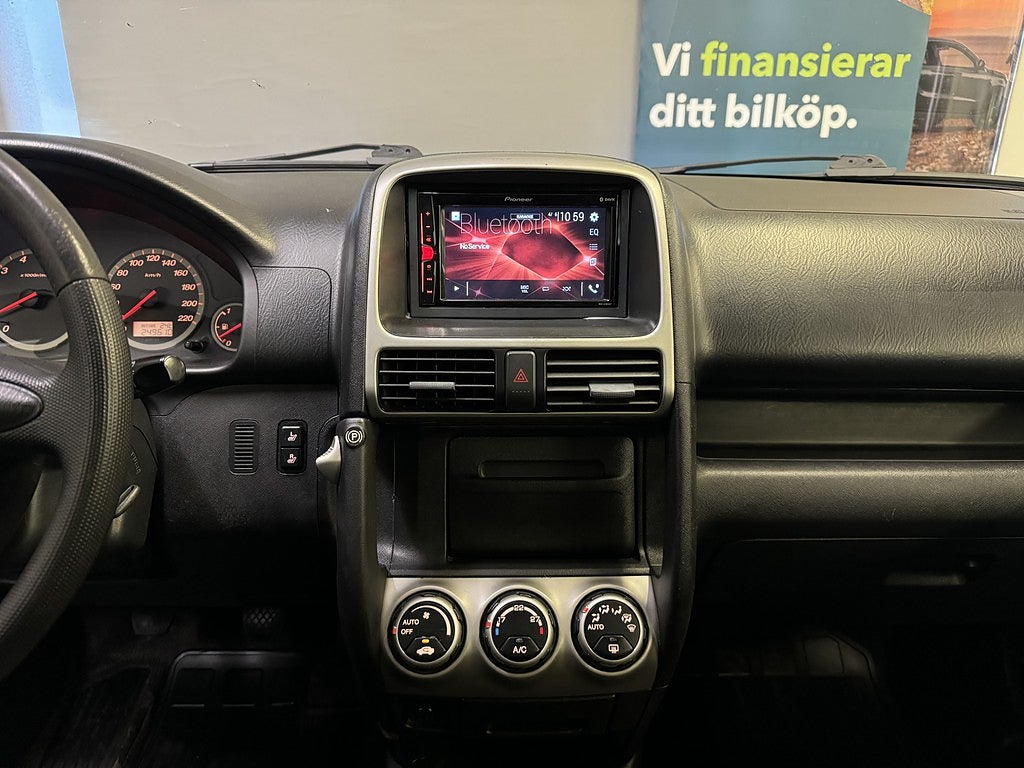 Honda CR-V 2.0 4WD | Nybesiktad | S+V | Nyservad | Bluetooth