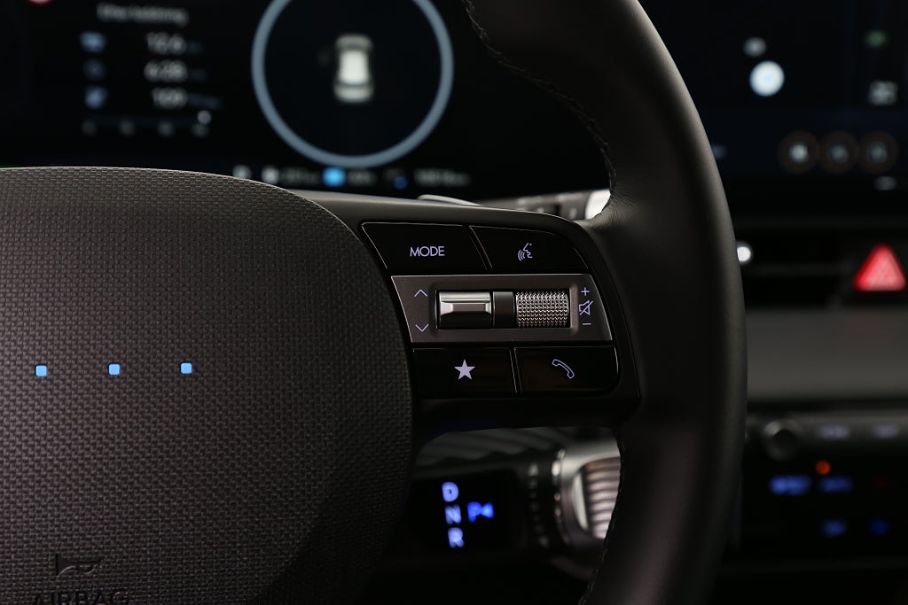 Hyundai IONIQ 5 Advanced 84 kWh AWD Facelift | 360 kamera skinn HUD 2025