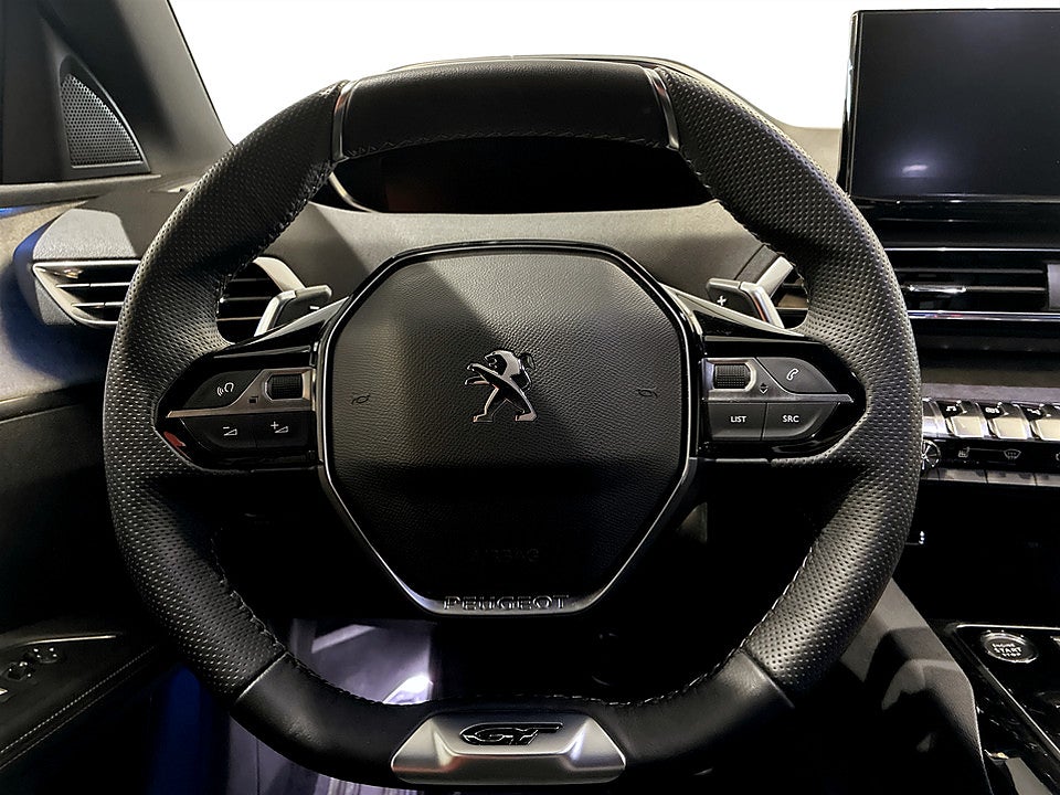 Bild på Peugeot 5008 GT 1.2 PT 130hk Aut 7-SITS B-KAMERA CARPLAY