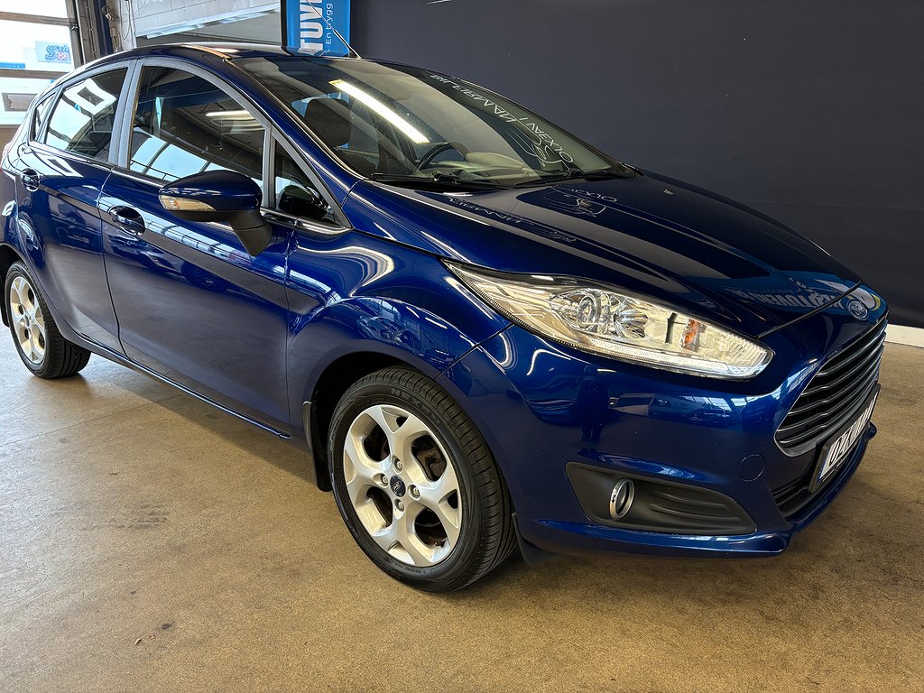 Ford Fiesta Titanium Eco Boost 1,0 100Hk /Snygg bil!