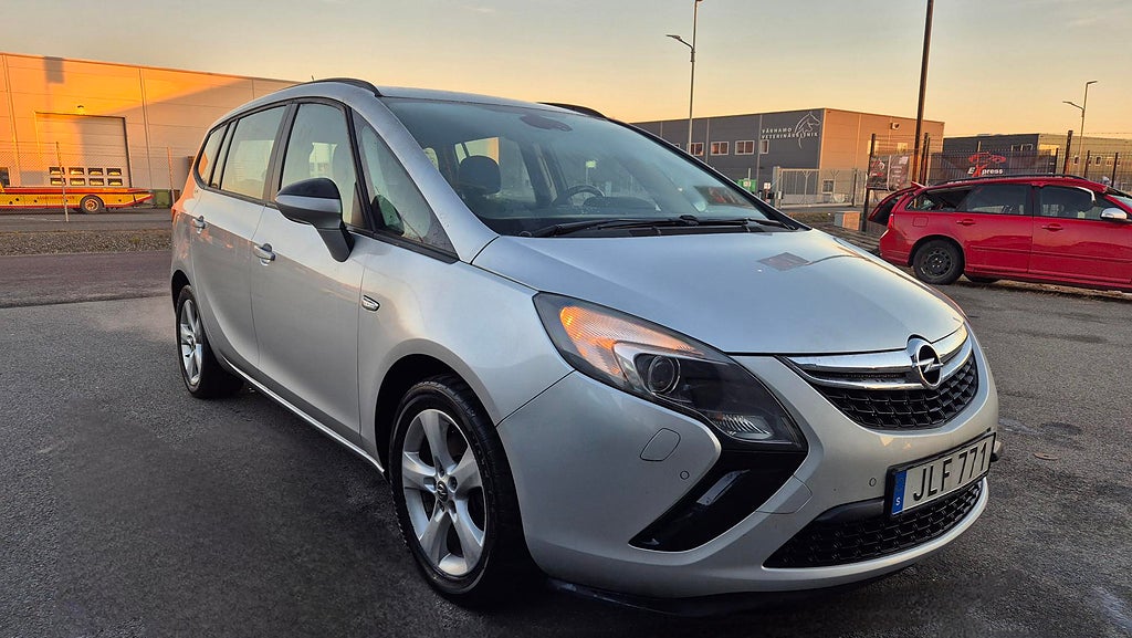 Opel Zafira Tourer 1.4 Turbo Enjoy EU5 Nyservad Nybes 140 hk 7-sits