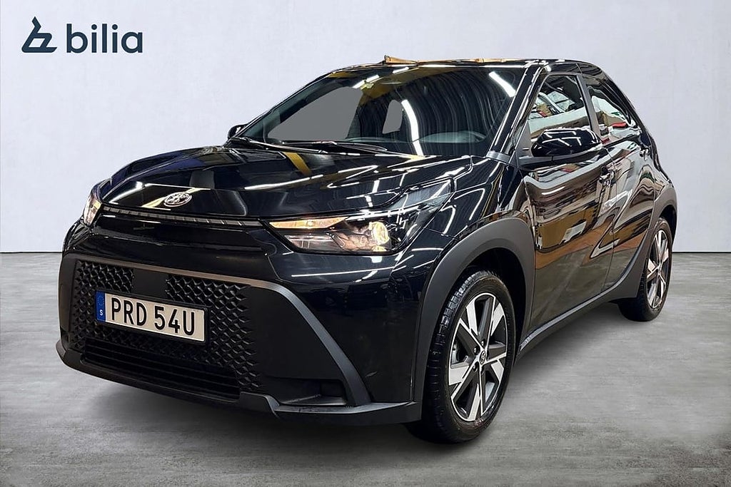 Toyota Aygo X 1,5 HYBRID X PLAY Appstyd Värmare