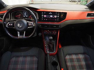 Halvkombi Volkswagen Polo 14 av 21