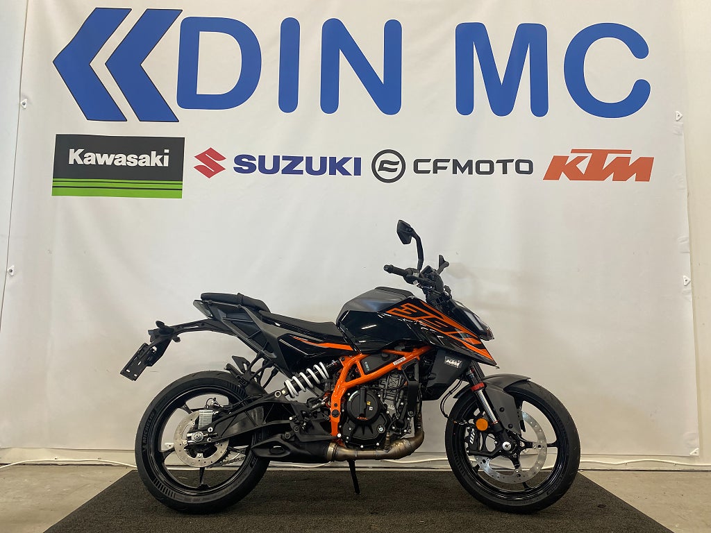 KTM 390 Duke "för omgående leverans"