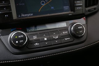 SUV Toyota RAV4 17 av 23