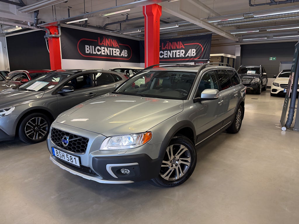 Volvo XC70 D4 Aut Summum 2 ägare Drag PDC Taklucka Värmare SoV