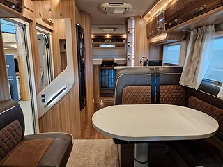 Husbil-halvintegrerad Knaus Sun TI Platinum Selection 6 av 21