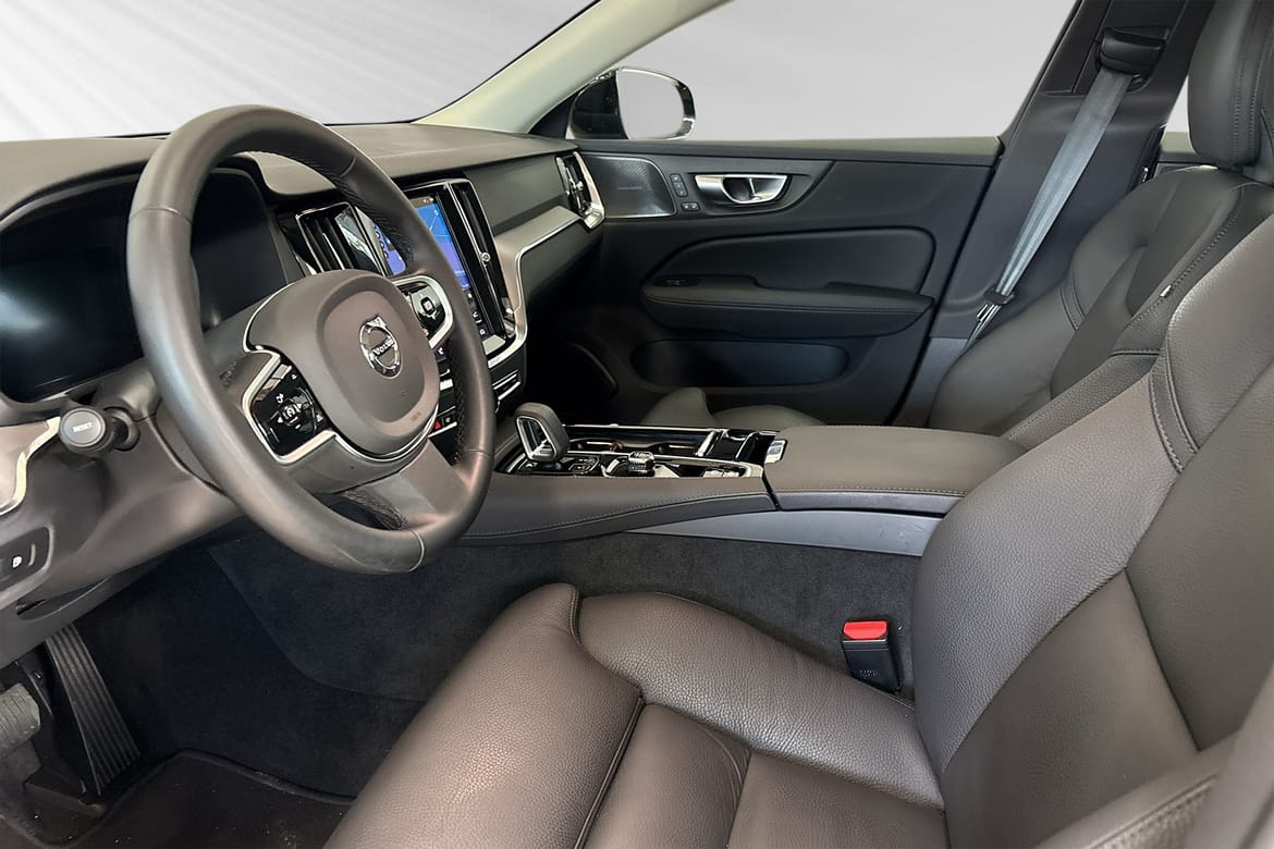 Volvo V60 T6 Plus Dark Nordic Edition 2026, bild 7/10