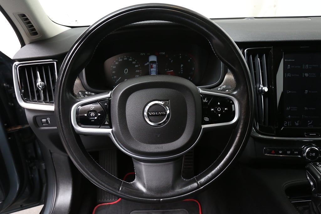 Volvo V90 Cross Country D5 AWD 235hk Adv Edition Aut Navi Kamera VOC D 2019