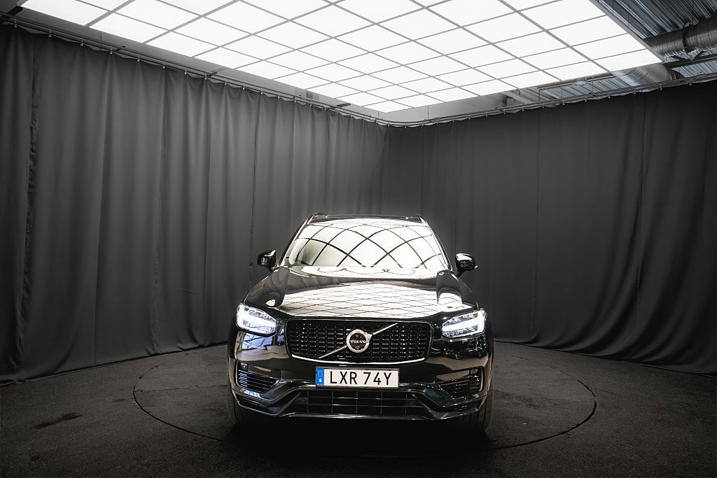 Volvo XC90 Recharge T8 AWD ULTIMATE DARK 7-sits B&W LUFT DRAG MOMS
