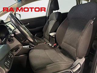 Minibuss Kia Carens 9 av 22