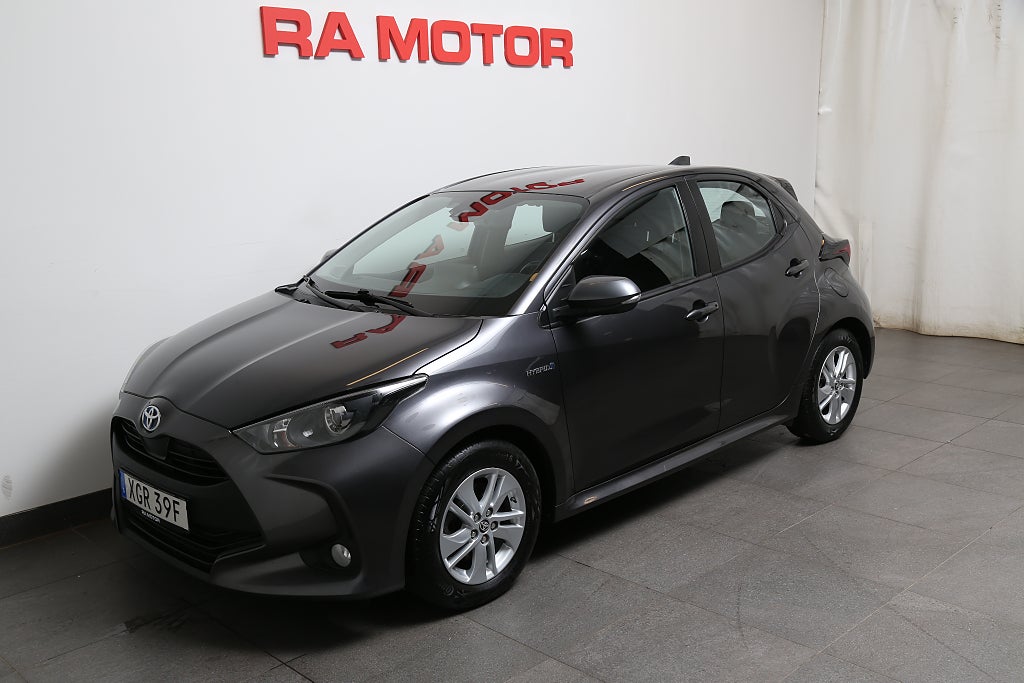 Toyota Yaris 1,5 VVT-i Hybrid CVT Active Kamera 1ägare Motorvärmare 2021