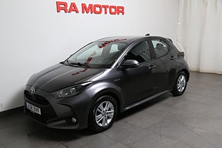 Halvkombi Toyota Yaris 2 av 25
