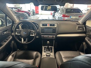Subaru Outback 2.0 4WD Ridge Kamera/Drag/Mvärm/Skinn/S&Vdäck