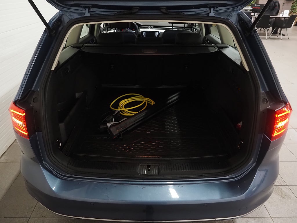 Volkswagen Passat SC GTE 1.4 TSI Plug-in Dragkrok Kamera 2017