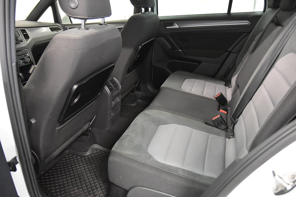 Volkswagen Golf Sportsvan 2017 - miniatyr 13