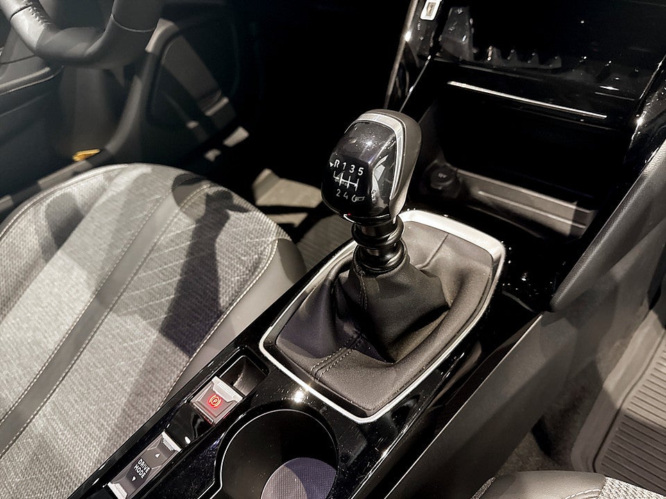 Bild på Peugeot 2008 Limited Edition 1.2 PT 130hk DRAGKROK