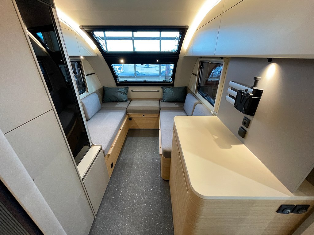 Adria Action 391 LH /B-körkort/1150kg/Långbäddar/Golvvärme - Adria