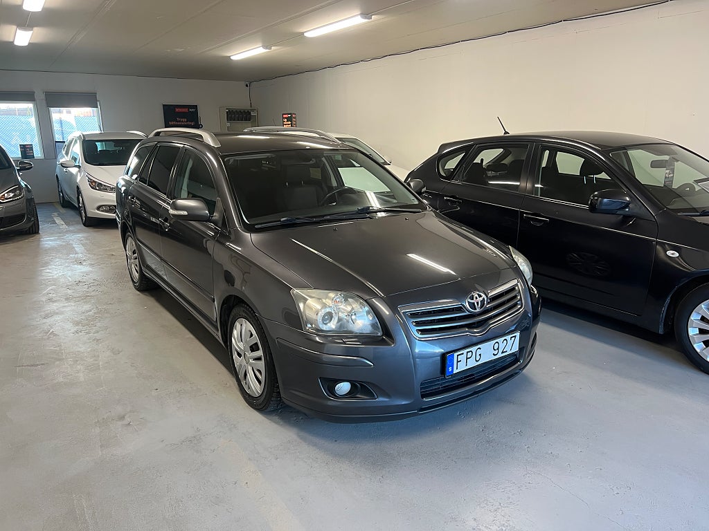 Toyota Avensis Kombi 2.0 D-4 VVT-i Euro 4 Ny servat