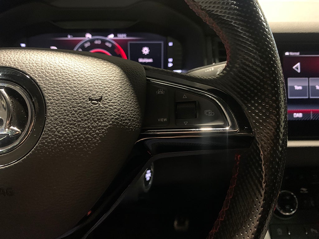 Skoda Kodiaq RS 2.0 TDI 240hk 4x4 | Drag | D-Värm | Cockpit 2020