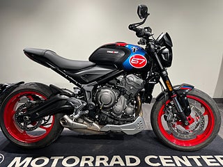 Triumph 660 Trident Triple / 3,45% / 96Mil
