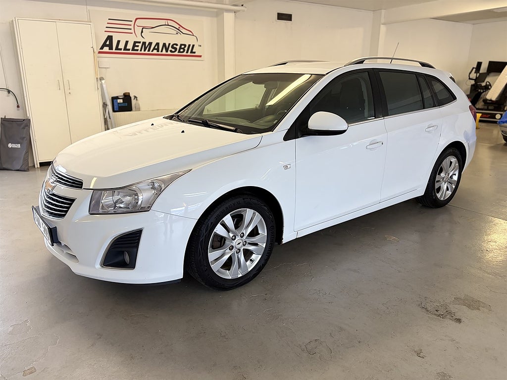 Chevrolet Cruze Kombi 1.7 TD VCDi Manuell, 130hk