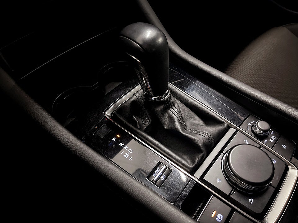 Bild på Mazda 3 Hatchback Sky 2.0 150hk Aut - B-KAMERA,HUD,BOSE