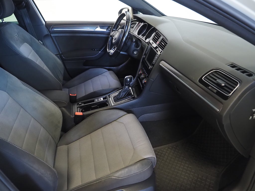 Volkswagen Golf 1.4 TSI 150hk DSG Automat R-Line Adaptiv Farthållare 2017