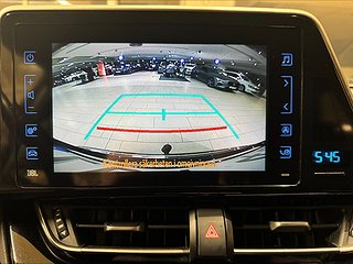 Toyota C-HR Hybrid CVT Executive/Drag/Mvärm/Navi/BKamera/JBL