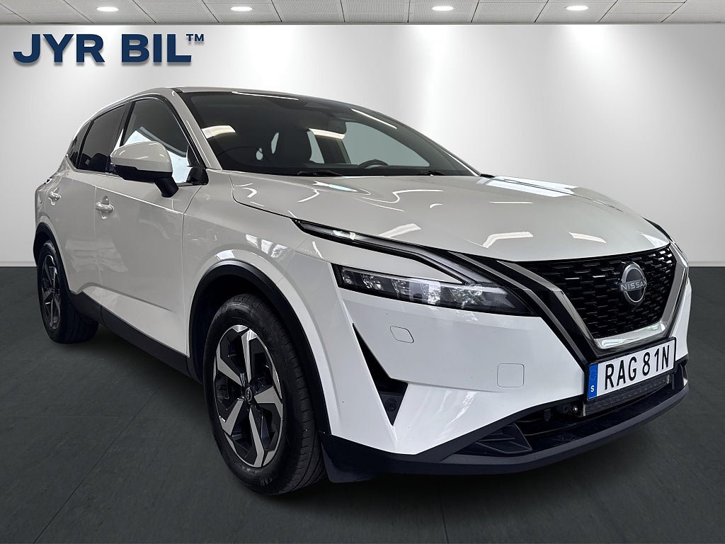 Nissan Qashqai 1.3 DIG-T 4WD N-Connecta Drag / Värmare / MOMS/VAT