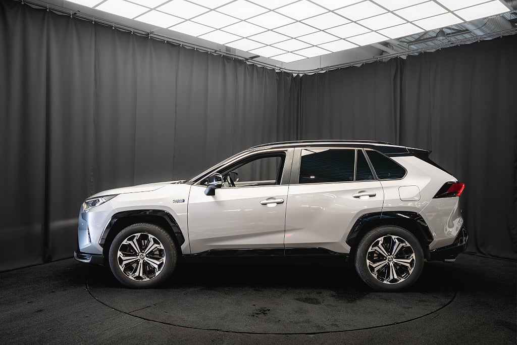 Toyota RAV4 Plug-in Hybrid AWD STYLE PREMIUM LÄDER DRAG 360 HUD ELSTOL