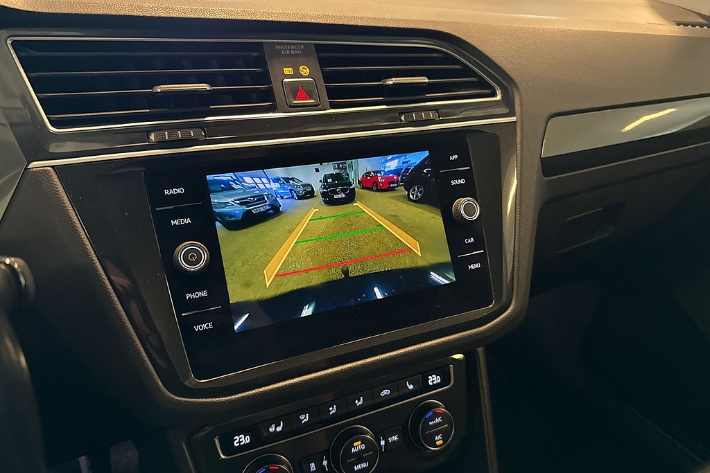 Volkswagen Tiguan 2.0 TDI DPF SCR 4Motion GT Drag Värmare Cockpit  miniatyr 8