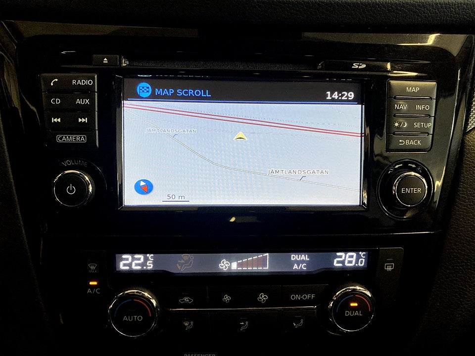 Bild på Nissan X-Trail Tekna 1.6 dCi 130hk Aut PANO SKINN GPS KAMERA