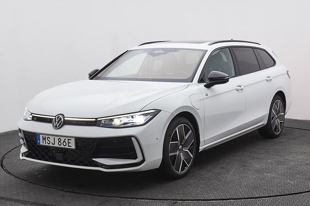 Volkswagen Passat e-HYBRID 272 DSG6 R-LINE