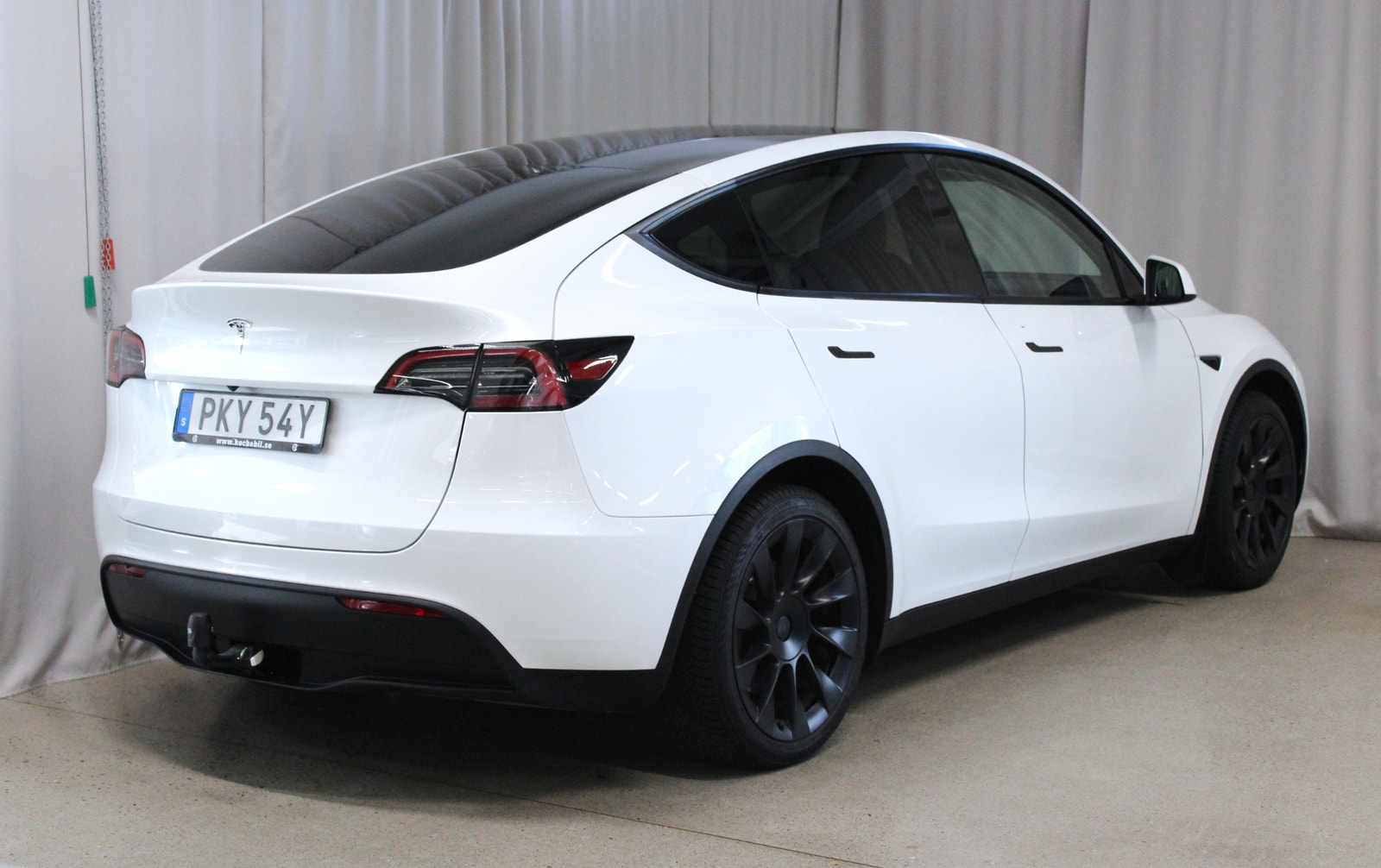 Tesla Model Y Standard Range RWD, Drag, 20'' Uberturbine, Nybilsgaran 2023 - miniatyr 2